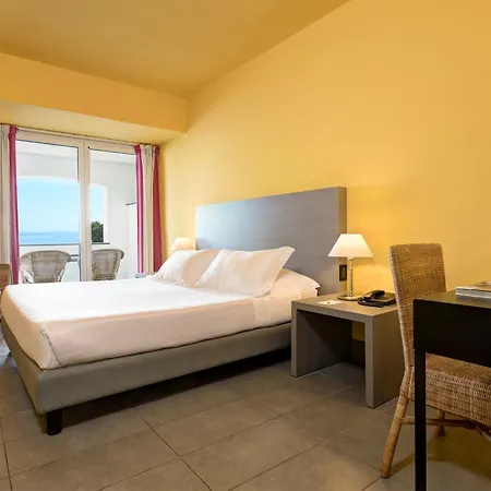 Punta San Martino 4*