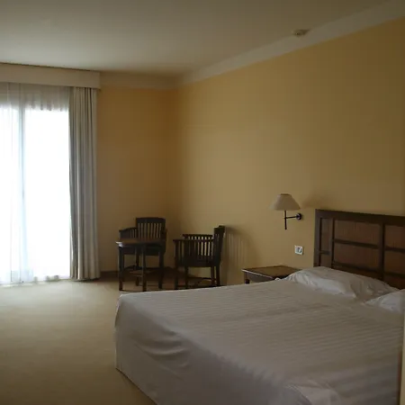 Otel Punta San Martino 4*