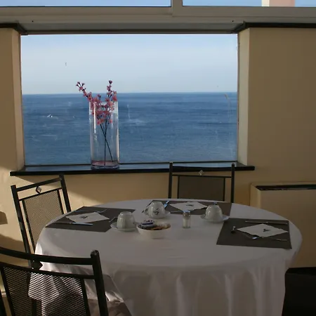 Otel Punta San Martino Arenzano