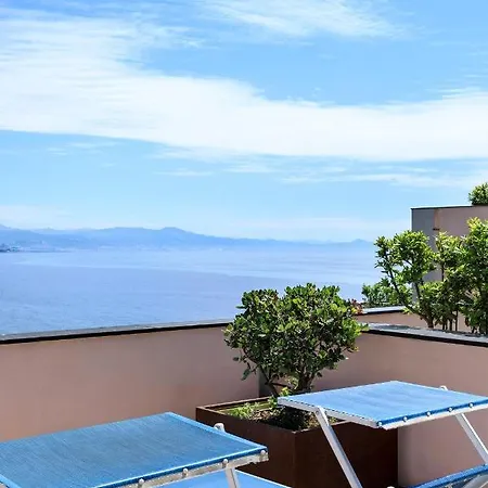 ホテル Punta San Martino 4*