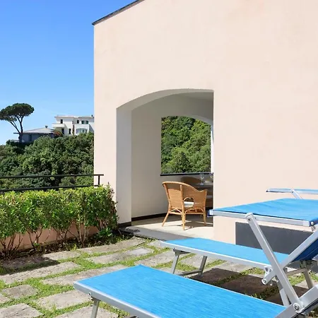 ホテル Punta San Martino 4*