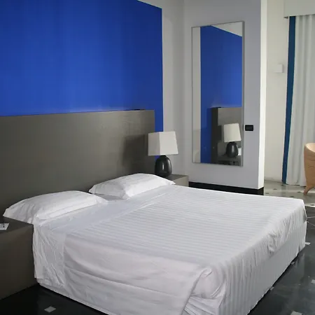 Punta San Martino 4* アレンツァーノ