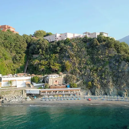 Punta San Martino 4*
