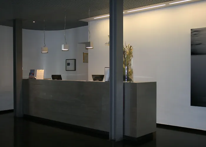 Punta San Martino فندق أرنزانو