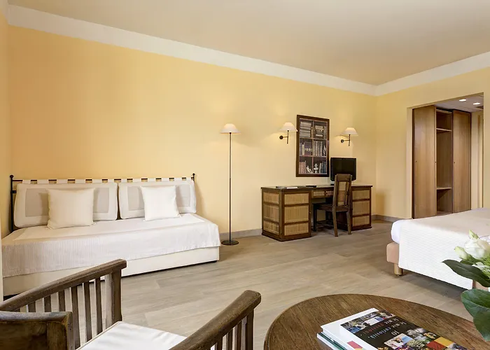 Punta San Martino فندق 4*